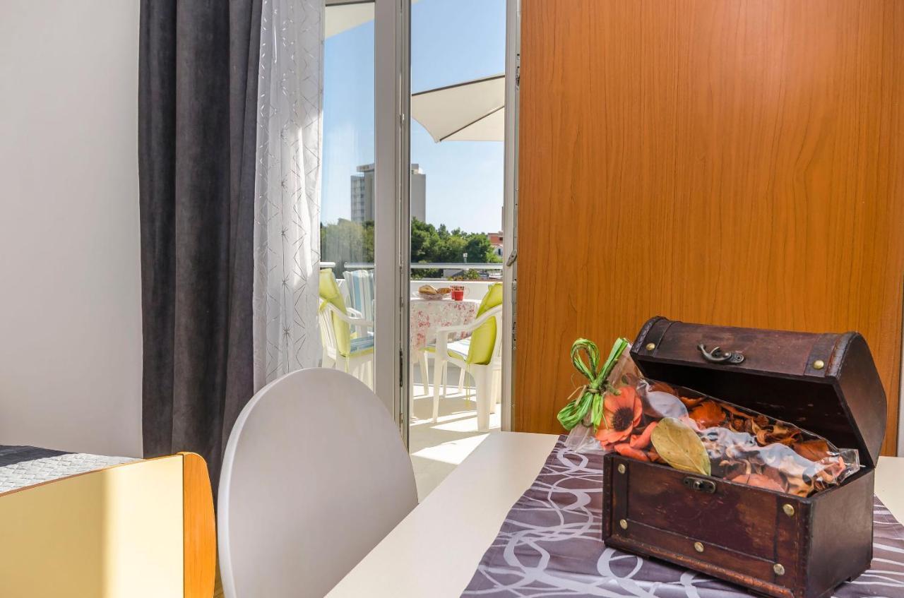 Apartments Manda Vodice Extérieur photo